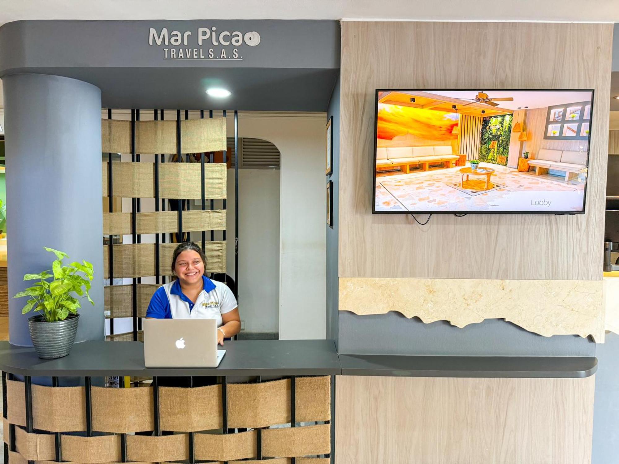 Hotel Valladolid Santa Marta  Eksteriør billede