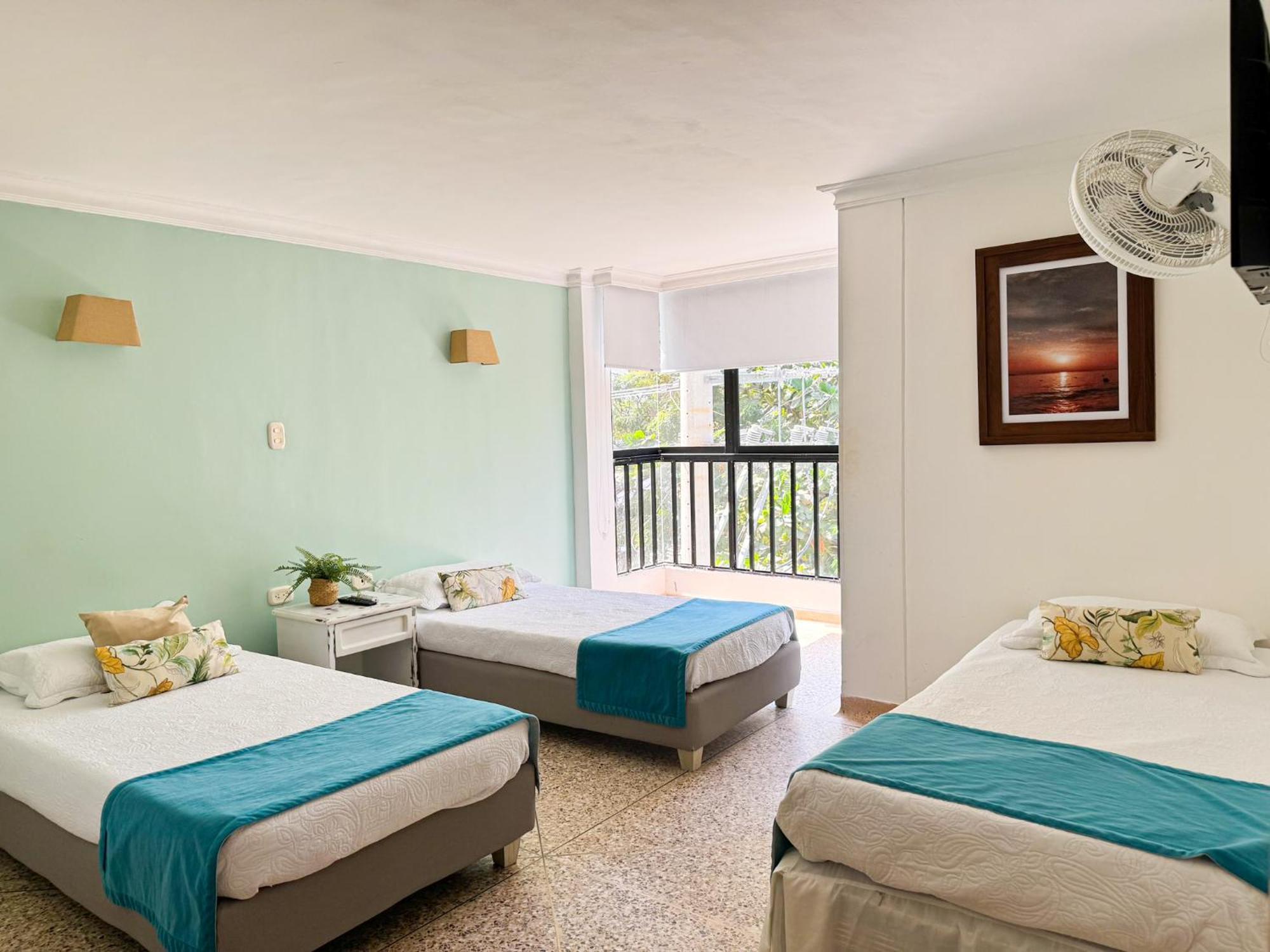 Hotel Valladolid Santa Marta  Eksteriør billede
