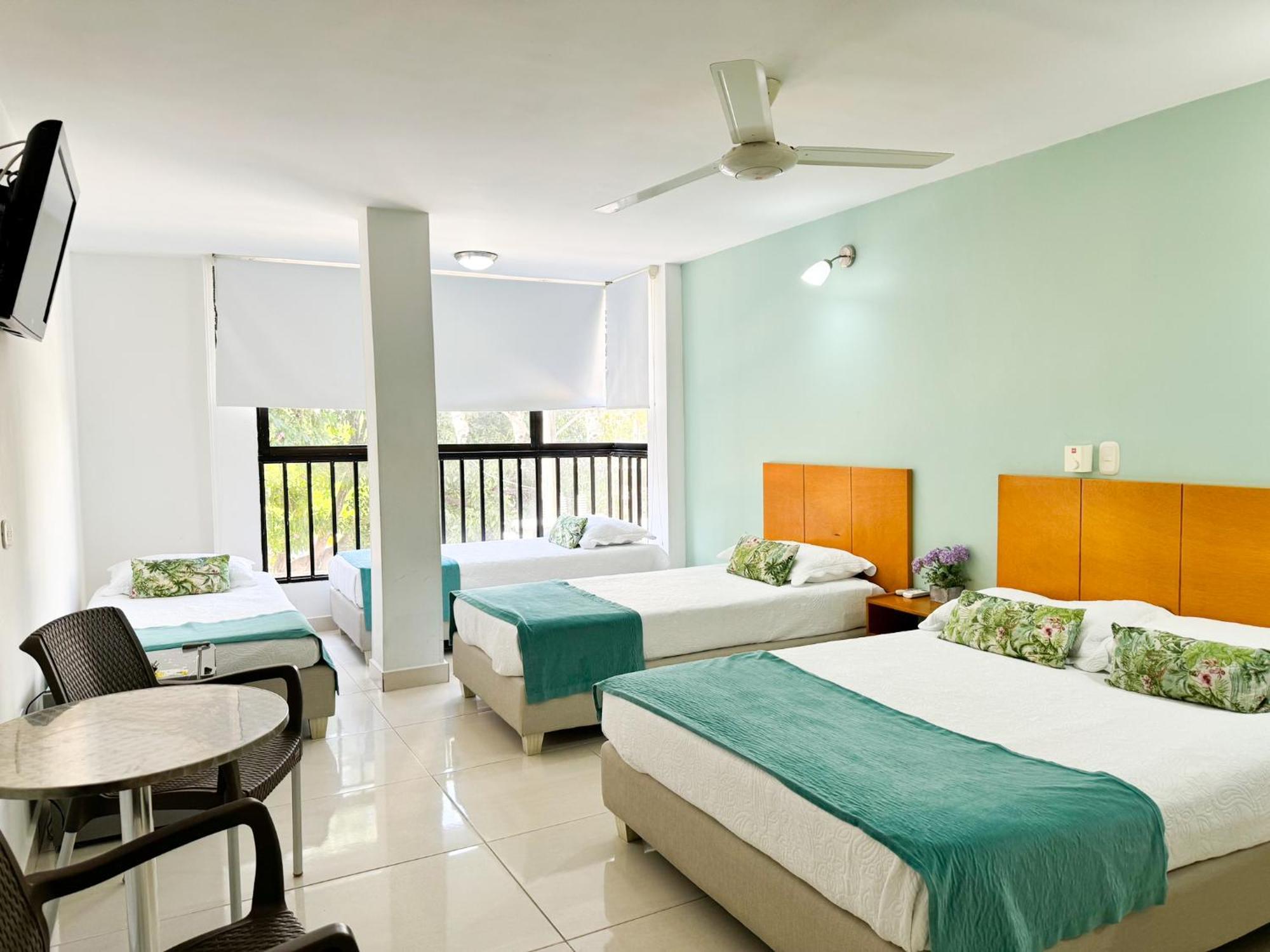 Hotel Valladolid Santa Marta  Eksteriør billede