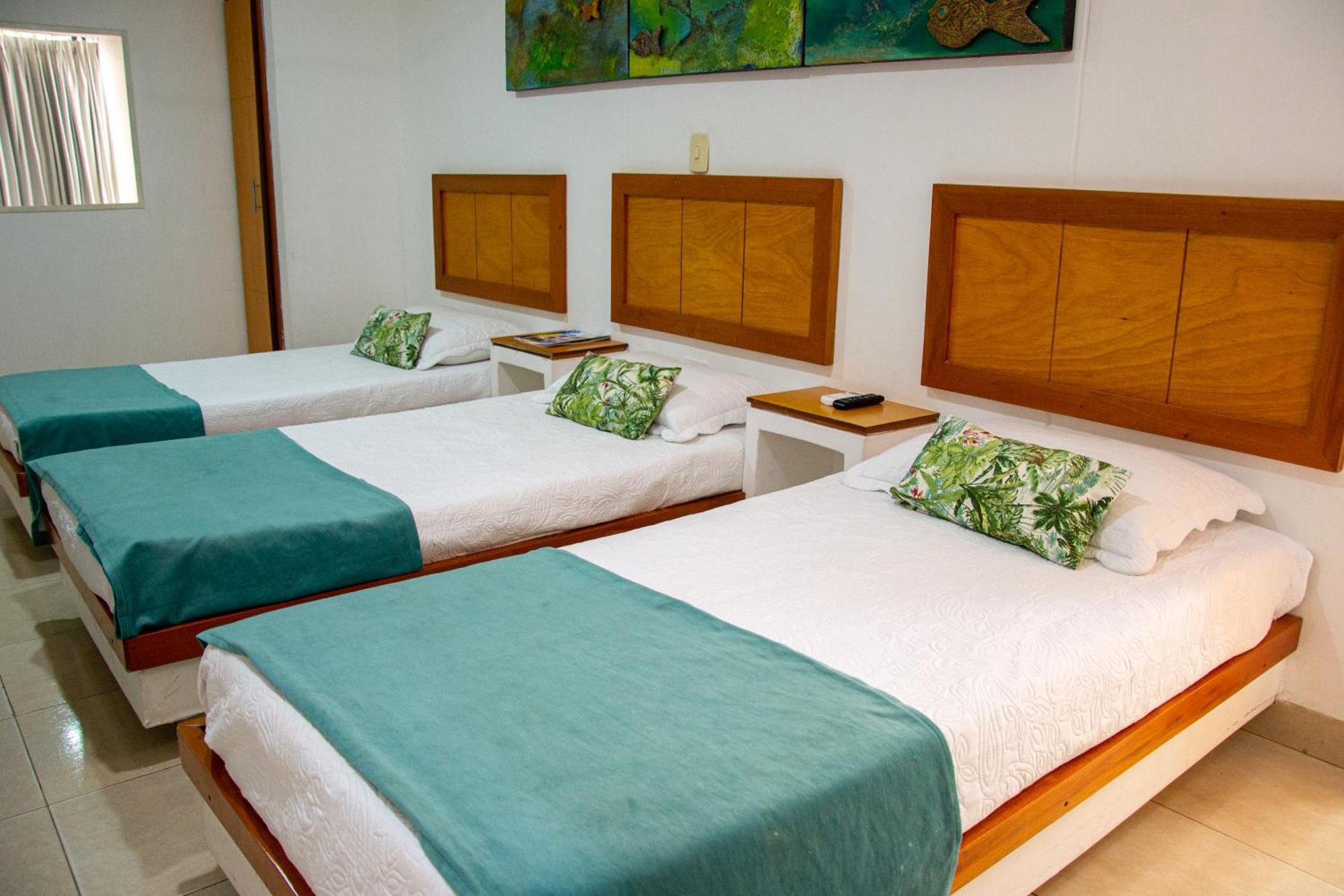 Hotel Valladolid Santa Marta  Eksteriør billede