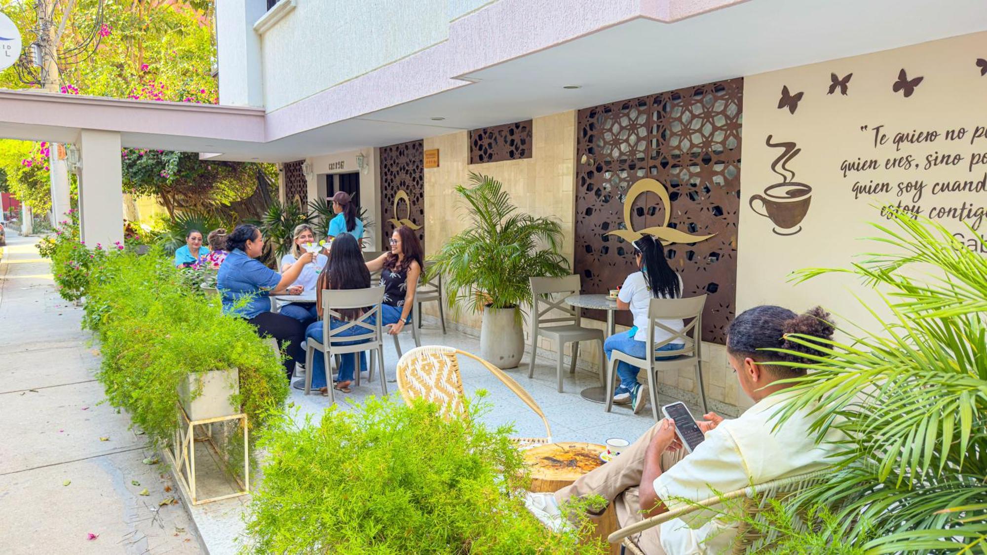 Hotel Valladolid Santa Marta  Eksteriør billede